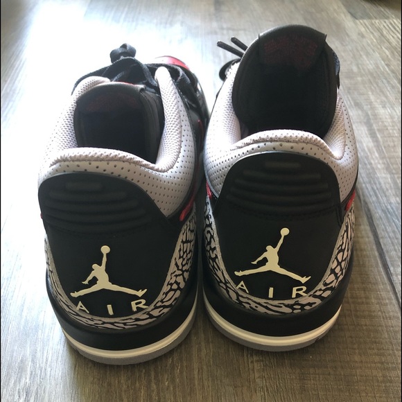 Jordan shoe - Picture 2 of 2